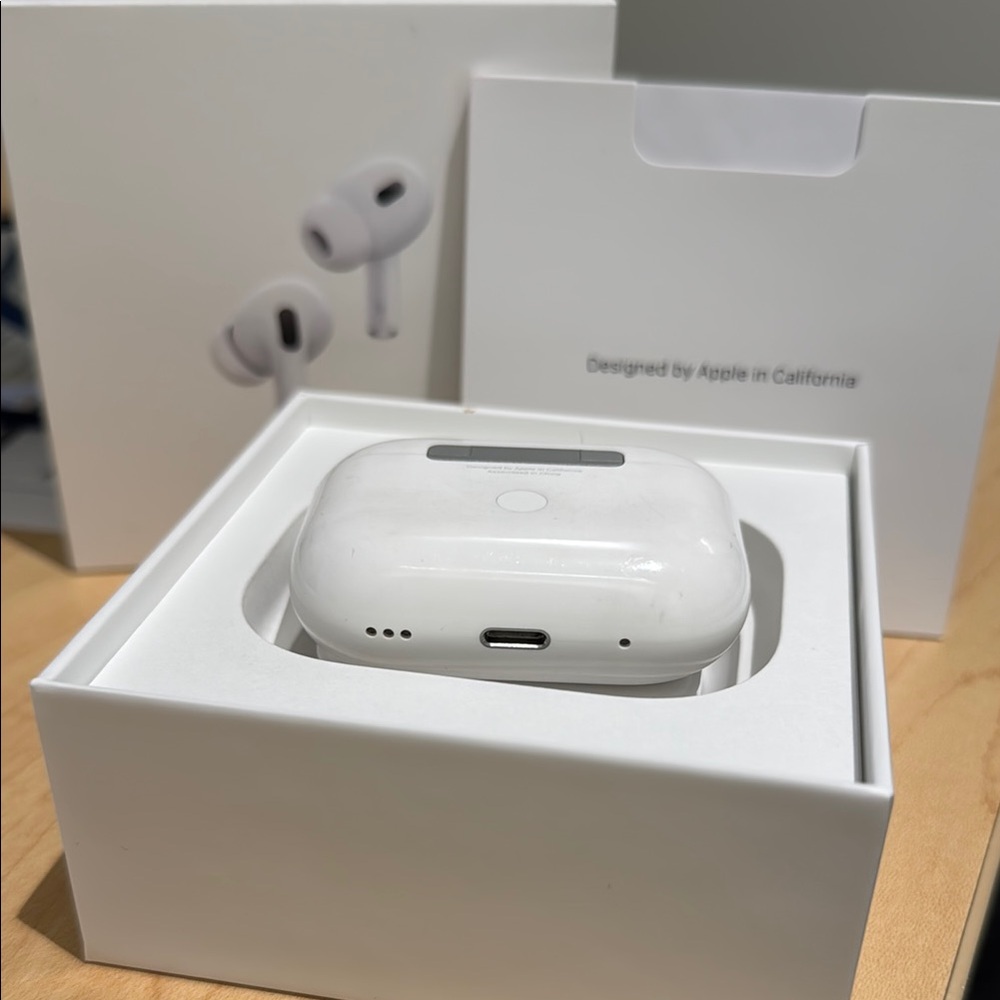 Apple AirPods Pro with White Charging Case